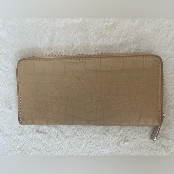 Michael Kors croc embossed Wallet GUC - Picture 10 of 11